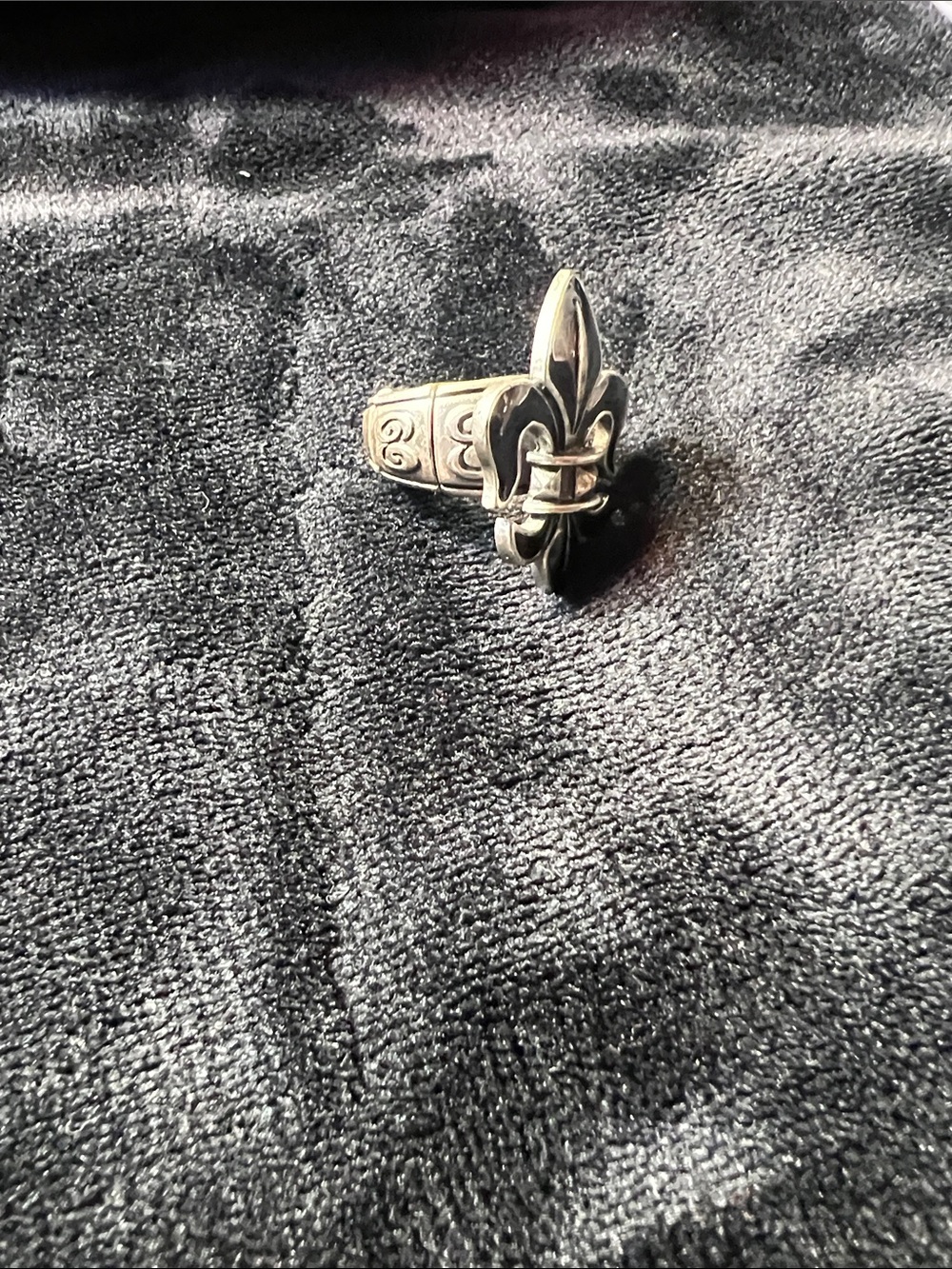 Fleur-de-Lis Sterling-Style Silver Men's Ring - Black/Silver